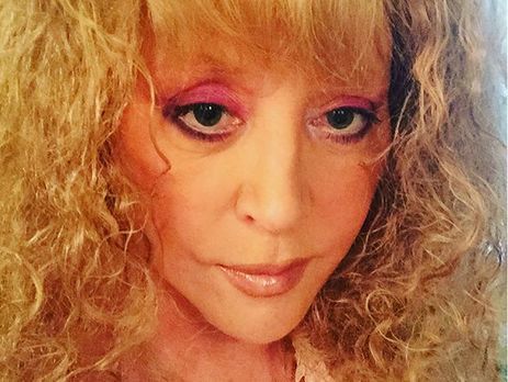 Пугачева надела рваные джинсы