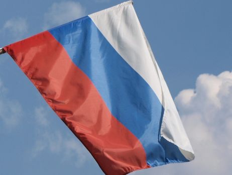 В центре Севастополя мужчина пытался сжечь российский флаг