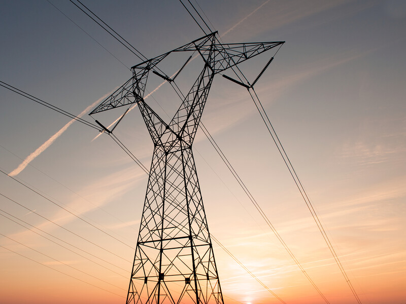"Укрэнерго" зафиксировала новый летний максимум энергопотребления. Задействовали рекордную аварийную помощь из-за границы 