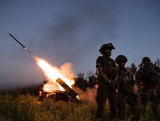 Российские оккупанты атакуют на двух направлениях, украинская армия – на одном. Данные Генштаба ВСУ