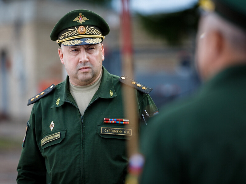 Суровикина сняли с должности командующего военно-космическими силами РФ – росСМИ