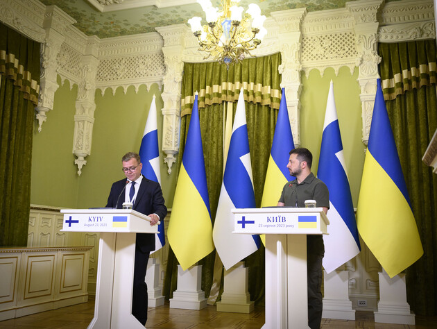 Фінляндія готує Україні новий пакет допомоги. У нього увійде важке озброєння й боєприпаси