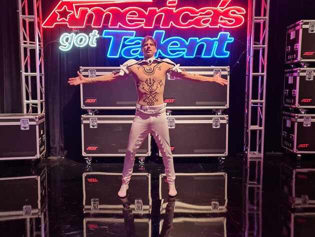 Хореограф Лещенко виступив на America's Got Talent із номером, присвяченим Україні. Клум, оцінюючи його танець, заговорила українською. Відео