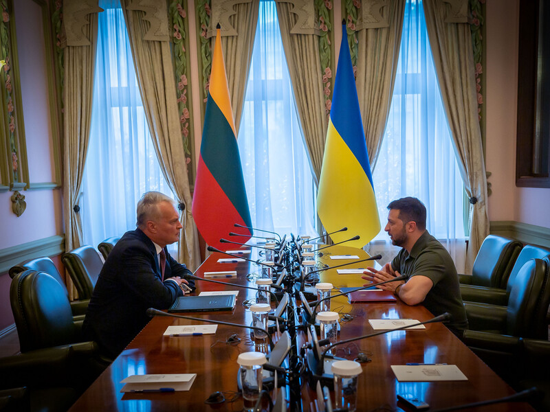 Зеленский встретился с Науседой. Обсуждали помощь Литвы и "зерновой коридор"