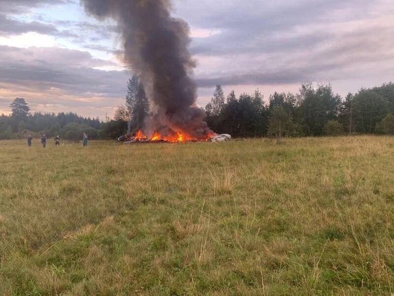 "В 50 км от резиденции Путина". СМИ пишут, что рядом с местом падения самолета Пригожина стояли четыре дивизиона С-300