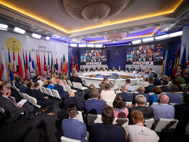 В Киеве состоялся третий саммит Крымской платформы. К ней присоединились новые страны, в том числе Сербия и ОАЭ