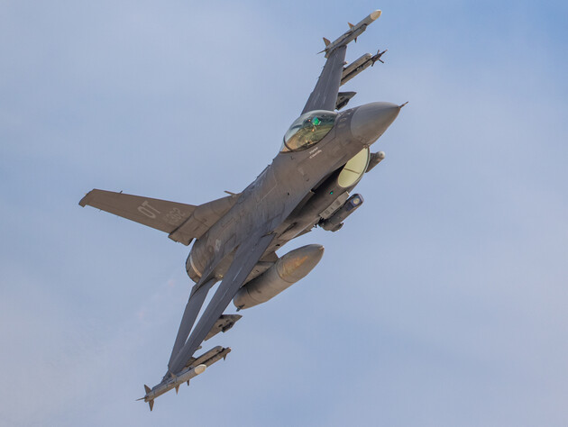 Нидерланды разъяснили, от чего зависит количество F-16, которые передадут Украине