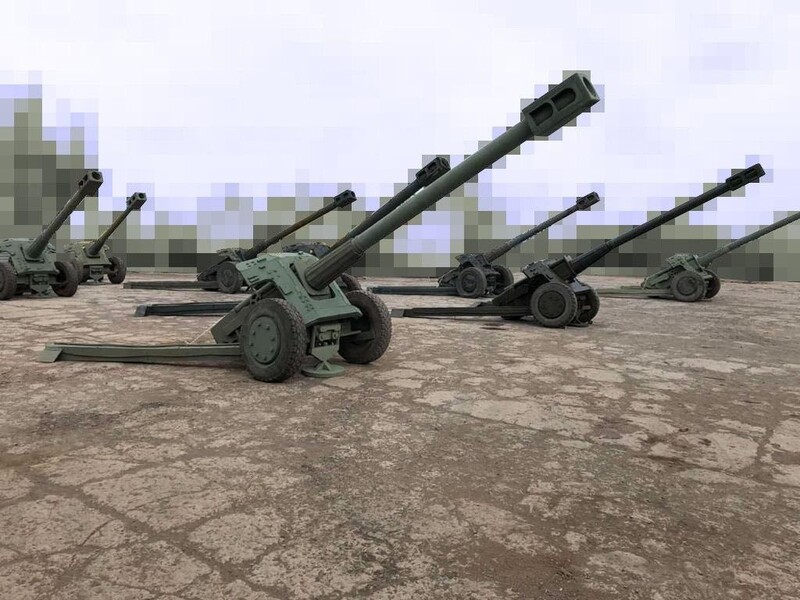 "Введи врага в заблуждение". "Метинвест" Ахметова запустил производство макетов военной техники