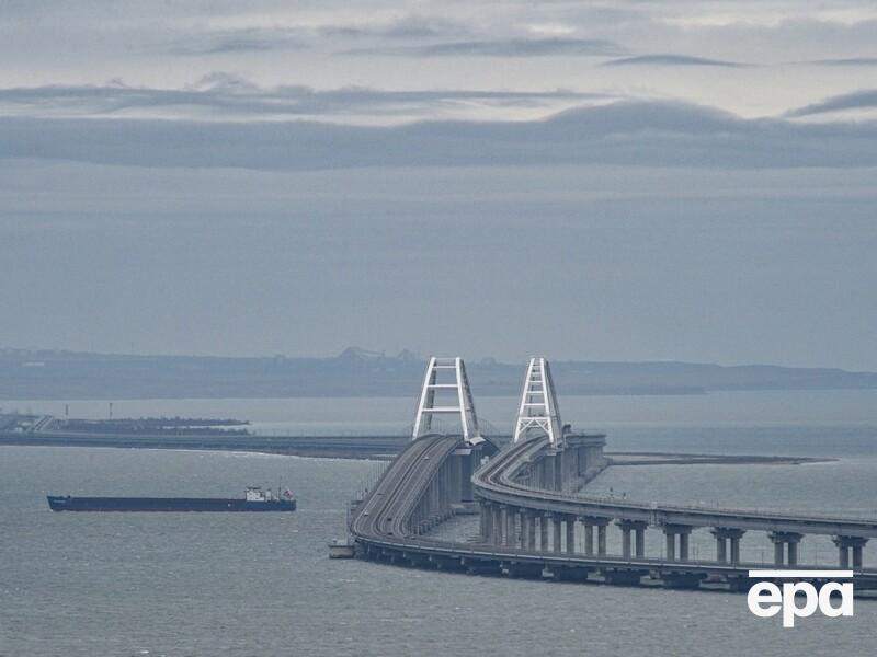 Буданов про затоплені окупантами пороми біля Кримського мосту: Нехай топлять, це улюблена звичка росіян