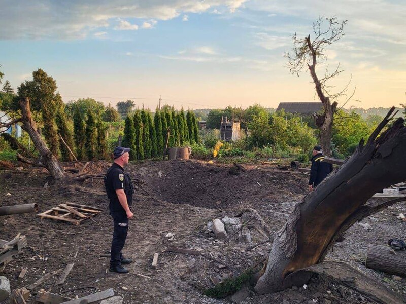 В Киевской области в результате российской атаки обломками ракет повреждено 10 домов, есть раненые