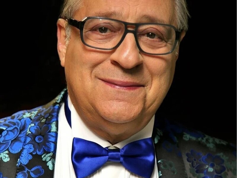 Хазанову принадлежит часть компании, которая обслуживает российских оккупантов. В 2022 году она стала лидером среди конкурентов по выручке