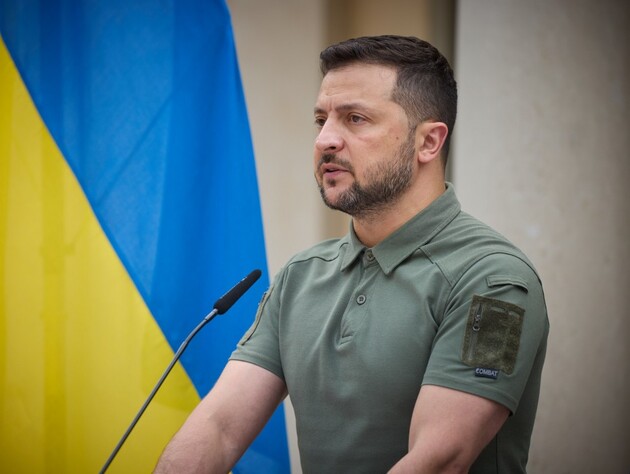 Зеленский: Быть достойными пути, по которому идет Украина, – это обязанность. Каждый чиновник должен чувствовать, какая Украина за ними