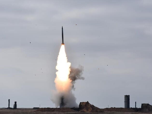 Украинская ПВО этой ночью уничтожила все ракеты и 15 из 16 дронов, запущенных оккупантами, – Залужный 