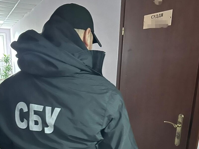 СБУ оголосила про підозру "коменданту Херсонської області", який брав участь у катуваннях українців в окупованому Херсоні