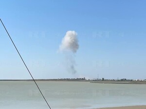 ЗМІ повідомляють про вибухи у Криму. Частина Джанкоя залишилася без світла