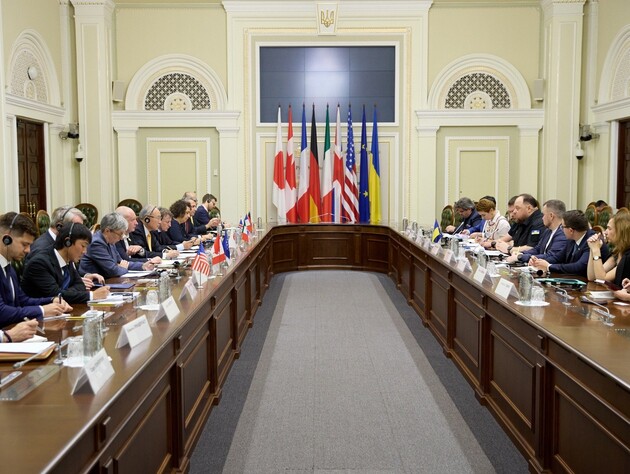Посли G7 на зустрічі зі Стефанчуком наголосили на пріоритетності антикорупційної та судової реформ