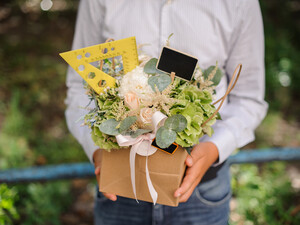 1 вересня: коли з'явився День знань і традиція дарувати вчителям квіти