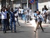 В Израиле беженцы из Эритреи устроили массовые столкновения на почве политики, пострадала полиция. Фоторепортаж