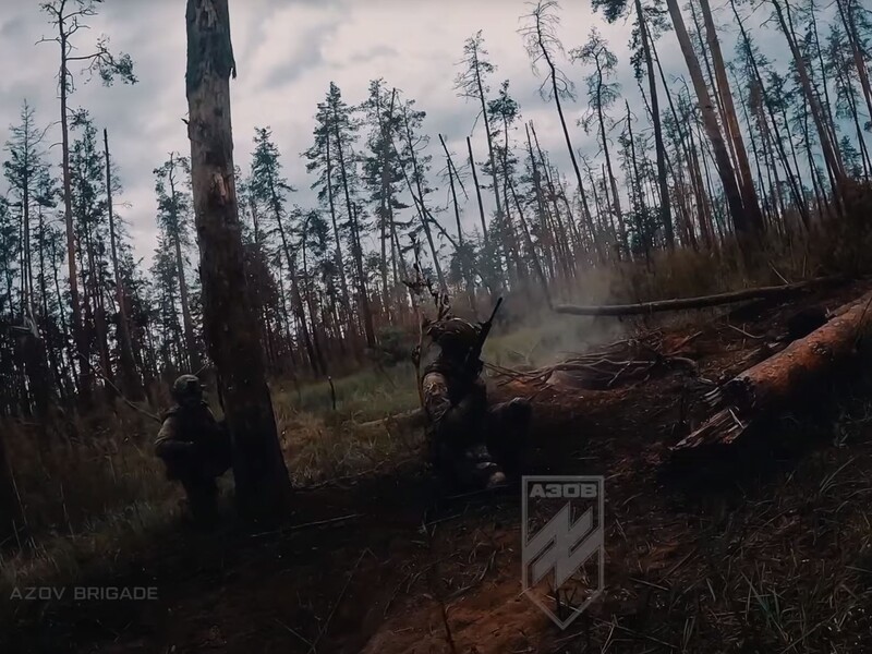 "Азов" показав відео бою, в якому було взято чотири ворожі позиції, від першої особи