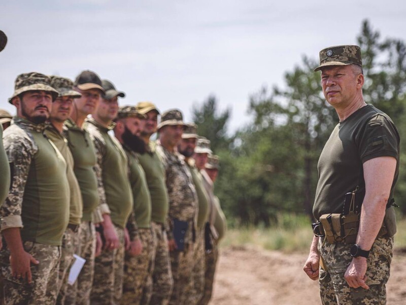 Оккупанты готовятся взять реванш и выйти на границы Донецкой и Луганской областей – Сырский