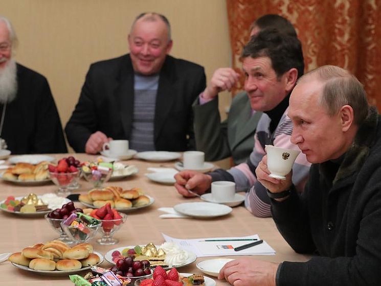 Путина уличили в постановочной съемке с "рыбаками"