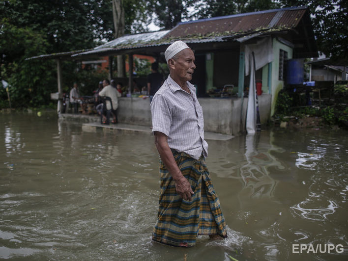 Число погибших в результате наводнений в Таиланде выросло до 18 человек