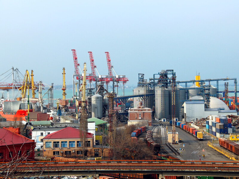 Украина работает не только над "зерновым соглашением", но и над полной разблокировкой портов – политолог Головко