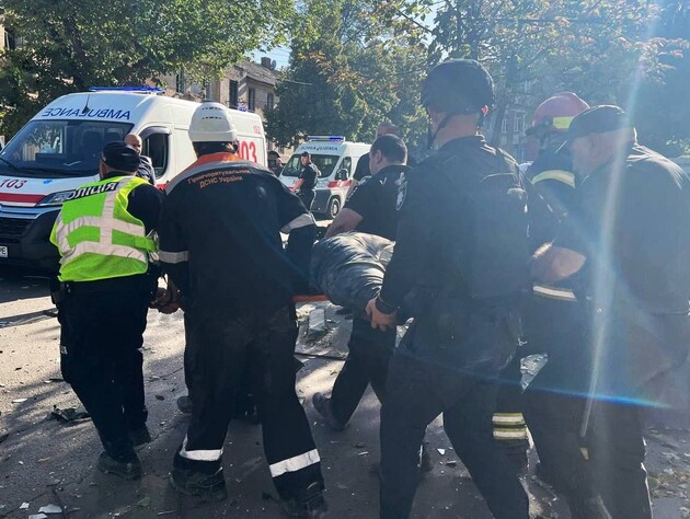 В результате ракетного удара по Кривому Рогу погиб полицейский, ранены 25 человек, в том числе сотрудники ГСЧС – Клименко 
