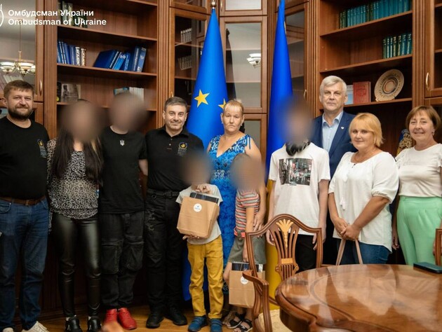 В Украину удалось вернуть еще девять детей. Одного из них оккупанты месяц держали в тюрьме и допрашивали – Лубинец