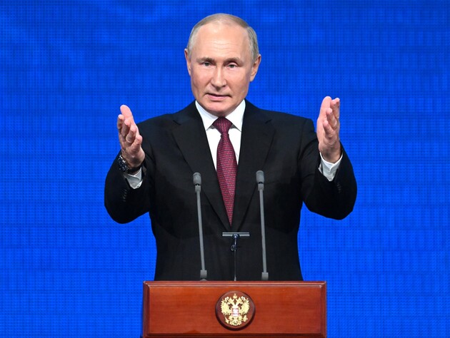 Зеленський: У Путіна залишається один крок – лякати світ ядерною зброєю. Потрібно, щоби Байден не сумнівався, що світ сильніший за будь-яку зброю