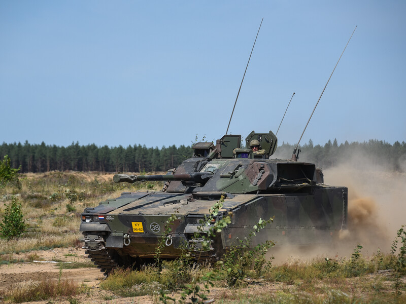 Маляр про боевую машину CV90, которую будут выпускать в Украине: В бою в нее попал "Ланцет". Никто не пострадал. Если бы вместо CV90 была советская БМП, никто не выжил бы
