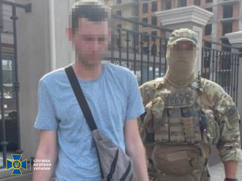 СБУ затримала жителя Одеси, який намагався "зламати" телефон військовослужбовиці ЗСУ для отримання розвідданих