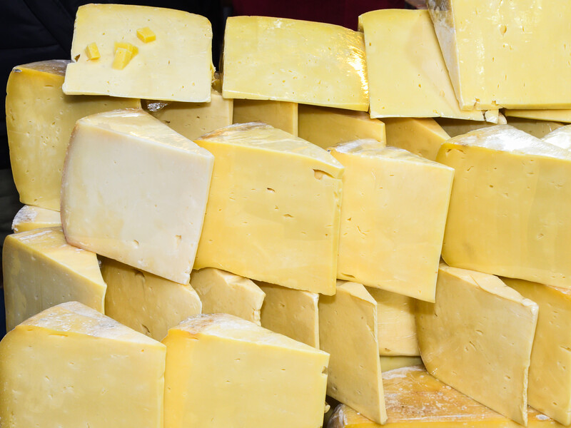 Как отличить настоящий сыр от подделки