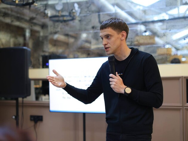 Российские оккупанты меняют этнический и ментальный состав Запорожской области – мэр Мелитополя