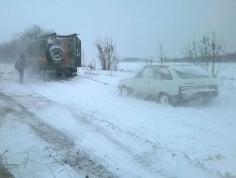 Из-за непогоды на дорогах Украины вчера погибло восемь человек – Нацполиция