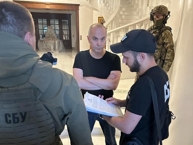 Бутусов и Гончаренко сообщили о задержании нардепа Шуфрича