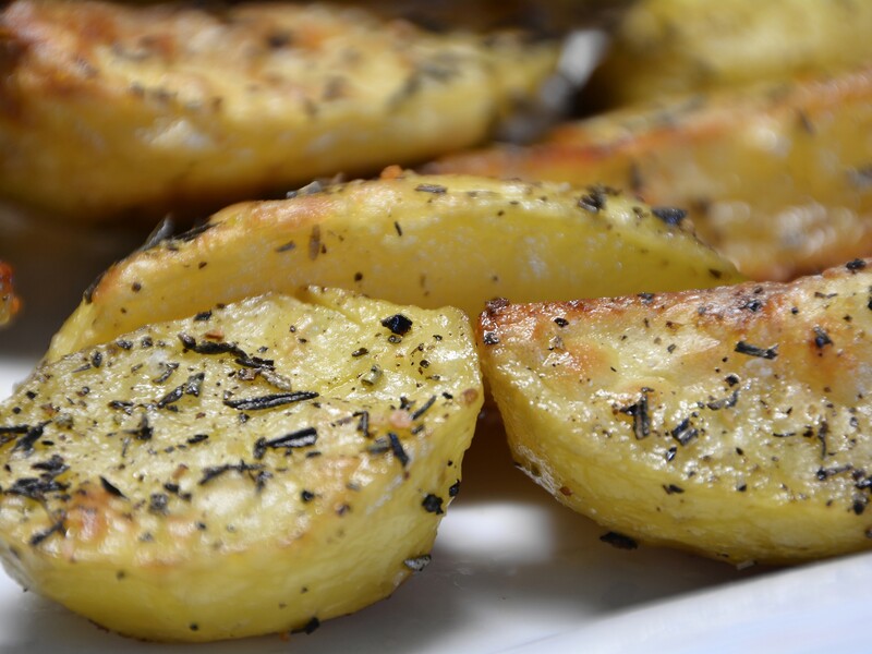 Как сделать картошку в духовке хрустящей: секретный рецепт