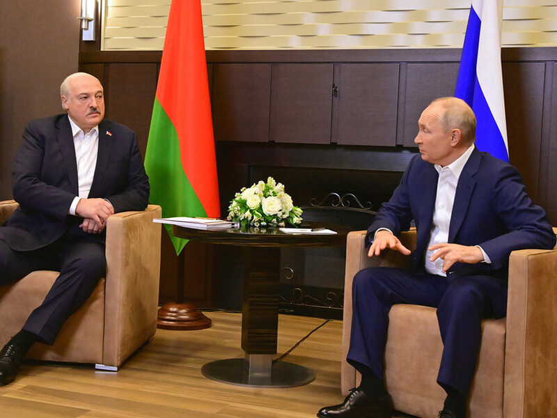 "Приємно було бачити вас із Кім Чен Ином". Лукашенко запропонував Путіну подумати про співпрацю з КНДР "десь на трьох"