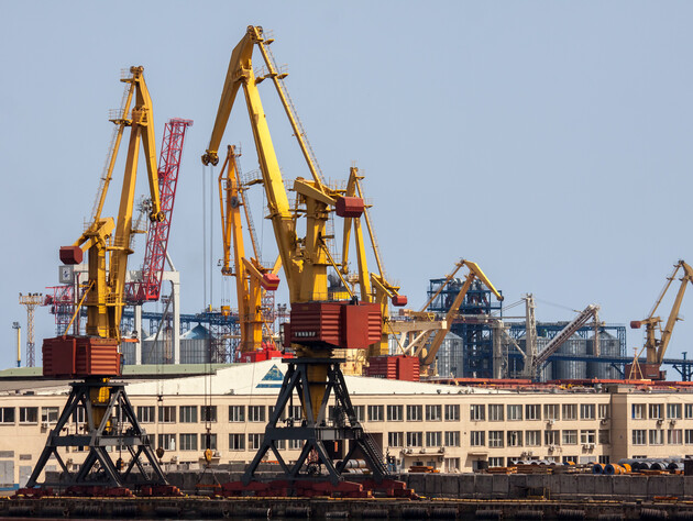 Экономист: Украина реально восстанавливает контроль над определенными частями Черного моря. Мы должны экспортировать все товары – и металлы, и химию