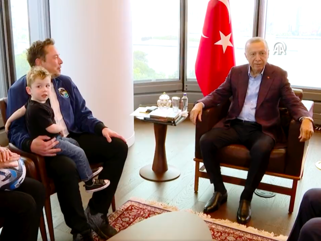 Маск и Эрдоган обсудили строительство нового завода Tesla и выход Starlink на рынок Турции