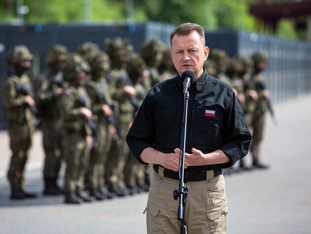 Министр обороны Польши опубликовал военную стратегию страны за 2011 год – и спровоцировал скандал. Документ предусматривал отступление к Висле в случае войны