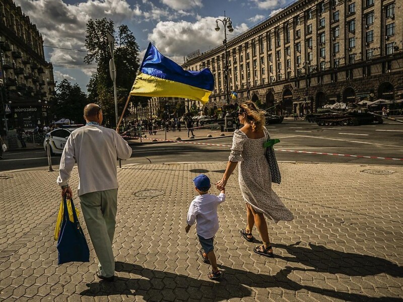 Украина должна изменить курс и подготовиться к долгой войне, чтобы процветать, несмотря на боевые действия – The Economist