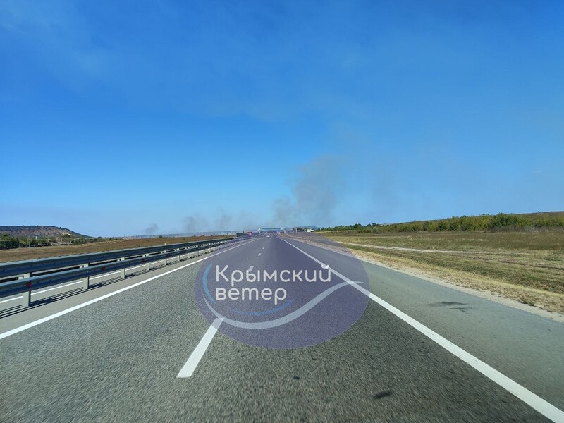 У Криму пролунали нові вибухи, над військовою частиною в Бахчисараї підіймається дим – соцмережі