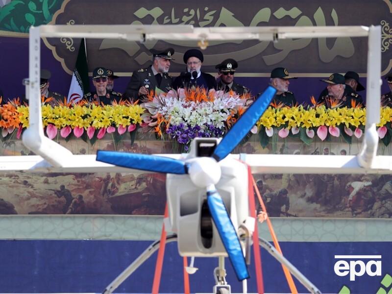 Иран на параде показал дрон 
