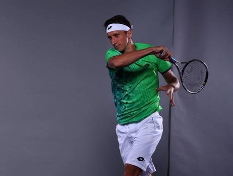 Обидно, что украинские футболисты ездят в Россию – теннисист Стаховский