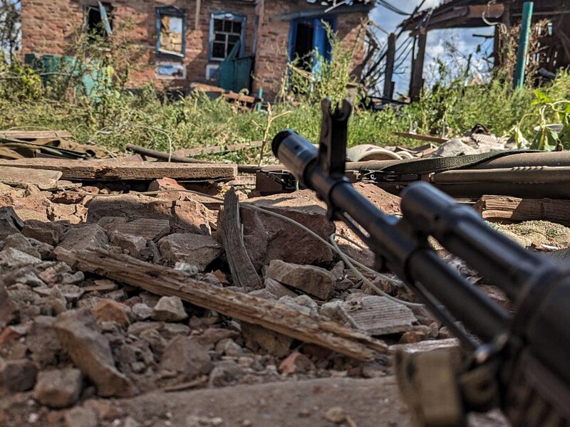 "Не стреляйте, я никого не убивал". Десантно-штурмовые войска ВСУ показали, как украинские военные освобождали Клещиевку