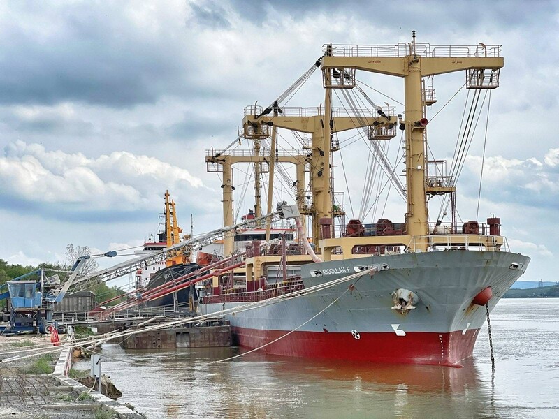 З портів Одеської області тимчасовим коридором успішно пройшло сім суден