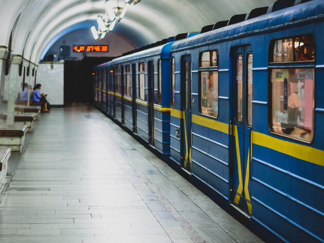 Интервалы движения поездов киевского метро уменьшат