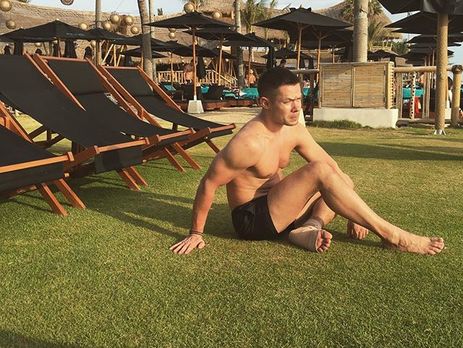 Певца Стаса Пьеху сбили мотоциклисты на Бали