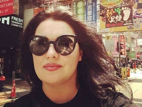 Нетребко подарили ее портрет